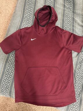 Nike Maroon Dri-FIT Short-Sleeve Hoodie with Black Trim